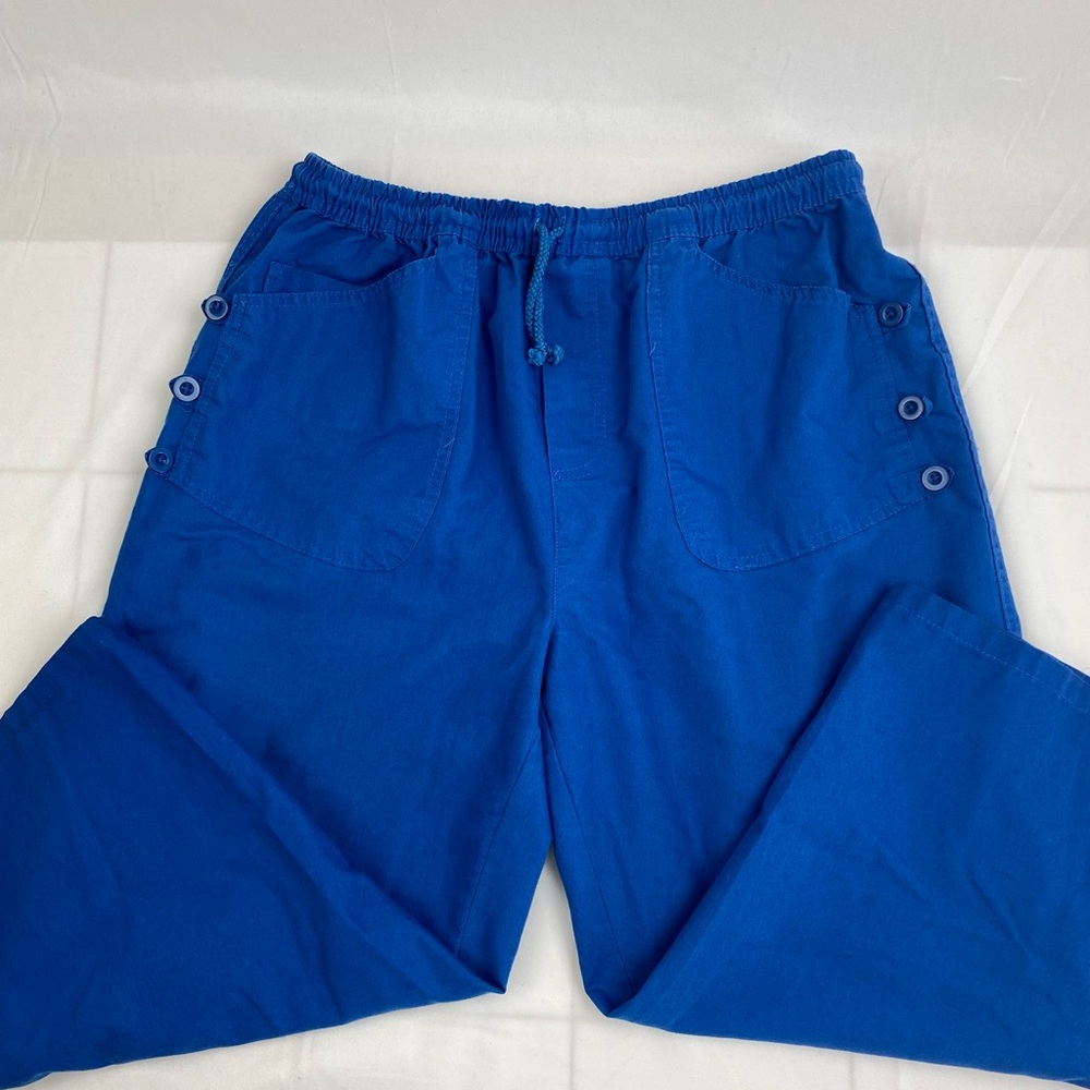 SHERLY Uniforms- Scrub. Capri. Blue. Medium. Elastic.2 Front and 2 Side Pockets